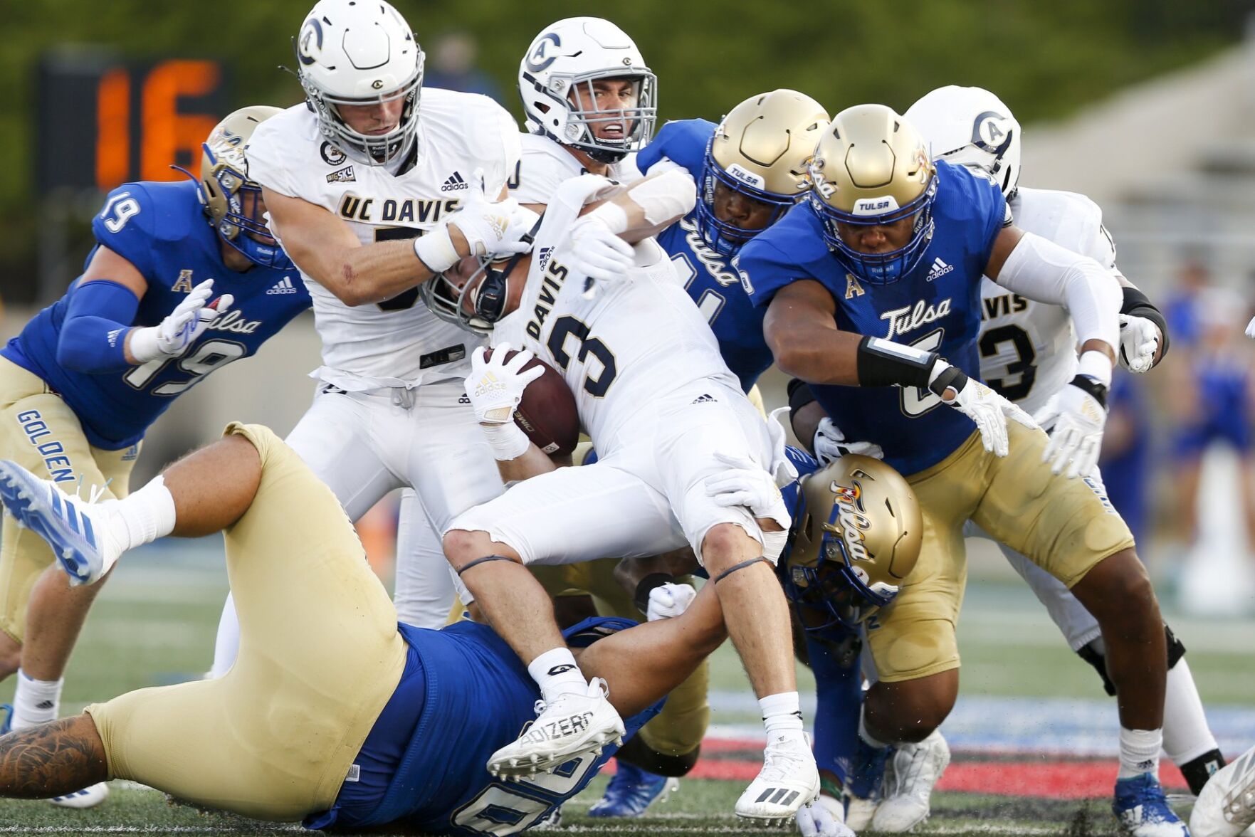 Tulsa Golden Hurricane vs UC Davis Aggies